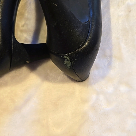 Woman's Easy Spirit HEELS - Picture 5 of 10